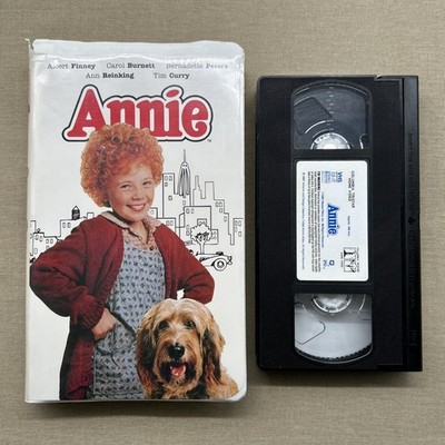 Annie (VHS 1982) Coming-of-Age Musical Aileen Quinn Carol Burnett Albert Finney