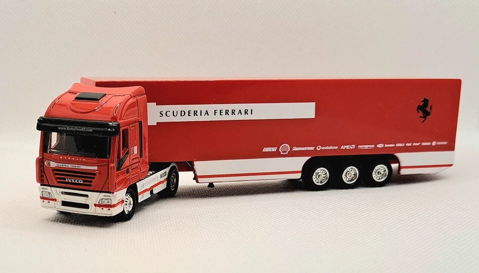 Iveco STRALIS - Scuderia Ferrari - Rosso 1/87 Autoarticolato - Immagine 3 di 3