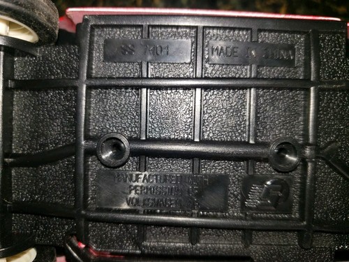 Road Signature Volkswagen VW Microbus 1962 1:25 Diecast SS-7404 - Picture 7 of 9