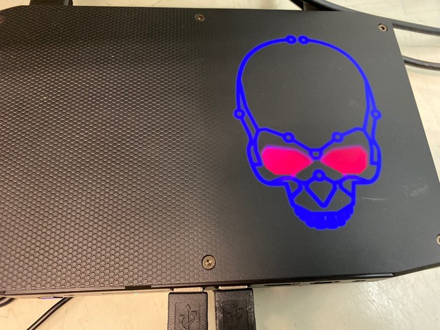 Intel Nuc I7 Rx Vega Hades Canyon W10