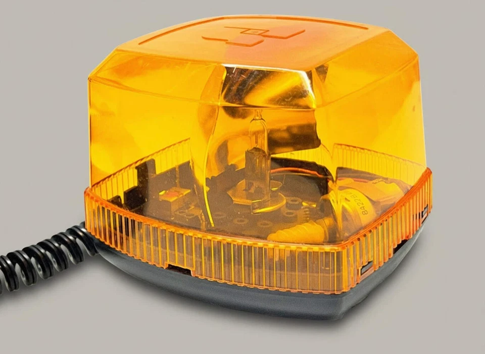 Federal Signal FireBeam Modelo: FB3SM - 12V - Doble velocidad con domo ámbar Foto 2 de 4