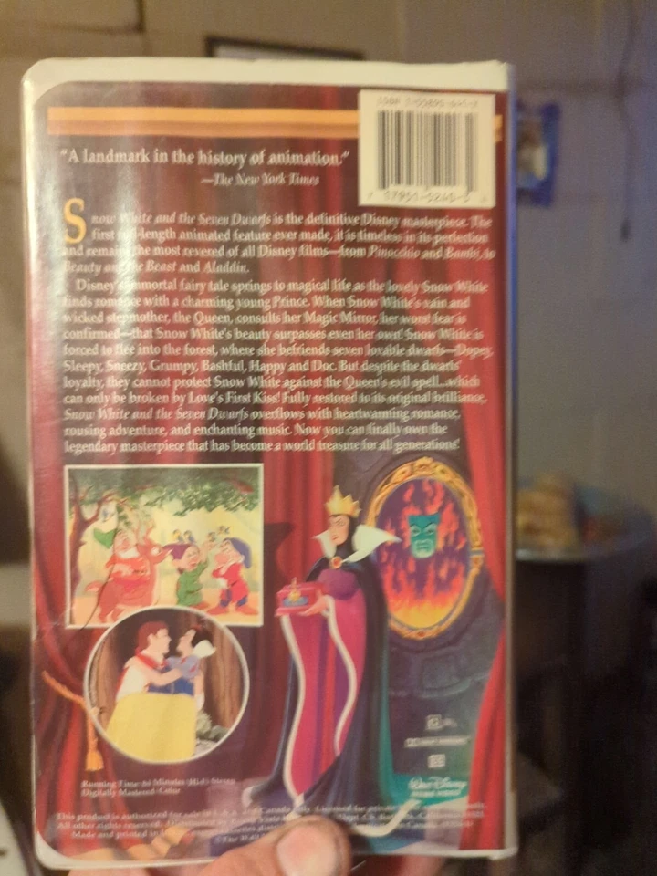Snow White And The Seven Dwarfs  (VHS) - Image 2 of 4