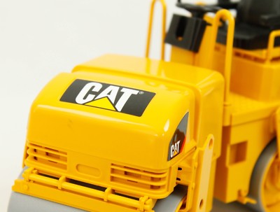 Bruder 2004 Made in Germany 1300/01/01 Yellow CAT Plastic Tractor