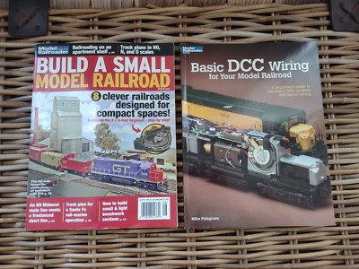 2 Modelleisenbahn Bücher - Basic DCC Verkabelung & Bld Sm. Mdl. RR Winter 2018 Züge