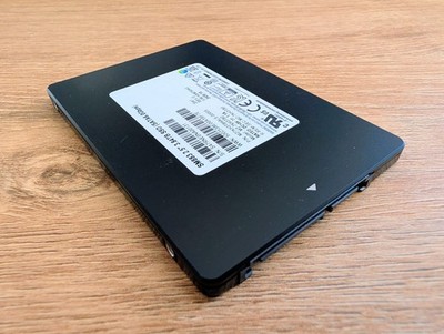 Samsung SM883 3.84 TB Enterprise SSD (MZ7KH3T8HALS-00005) 3D MLC NAND