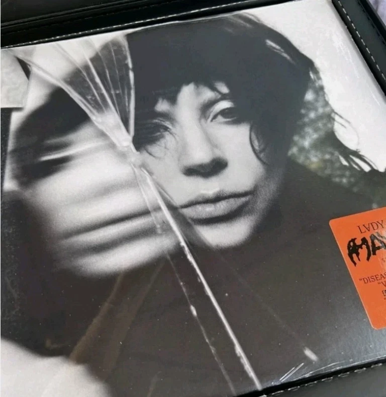 Lady Gaga Mayhem Promo Box Vinyl Book T-shirt! - Image 3 of 4