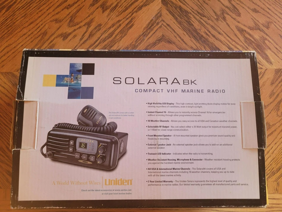 全新 开箱 Uniden Solara BK 小巧型 VHF 海洋收音机 — 第 2/4 张图片