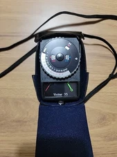 Vivitar 35 Light / Exposure Meter Japan with Case and Strap 