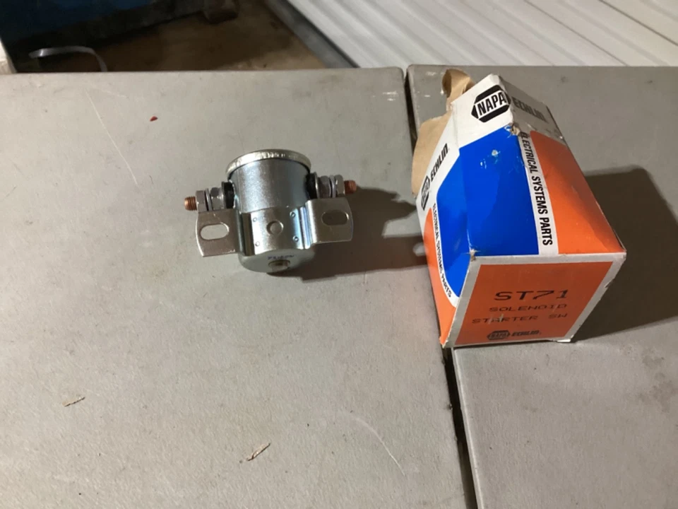 Napa Echlin 50-12V Starter Solenoid Switch ST71 - Image 2 of 2