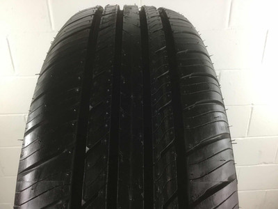 Set Of 2 P215/60R17 Dextero Touring DTR1 96 T Used 9/32nds