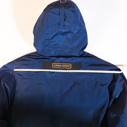 Canada Goose Arctic Program Down Parka Jacket L Navy Coyote Fur Made in Canada - Picture 16 of 16