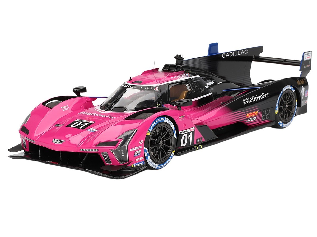 CADILLAC V-SERIES.R #01 WINNER 