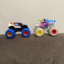 Monster Jam Rainbow Blast and Sparkle Smash Monster Truck Set 1:64
