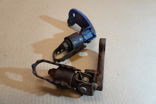 Suzuki DR125 S DR 125 1989 SF43B MODEL set of footrests pegs body frame - Picture 7 of 7