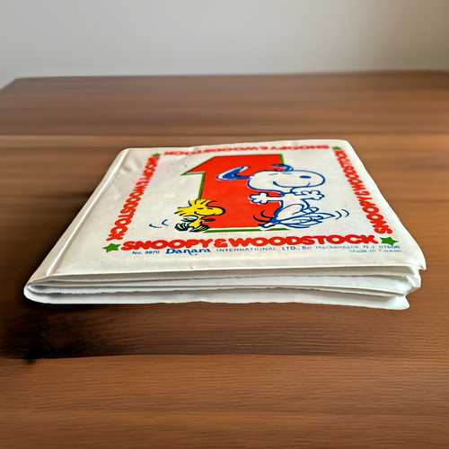Snoopy and Woodstock ~ Numbers Vinyl Bath Squeaker Book ~ Danara 1965 ~ Vintage - Picture 4 of 5