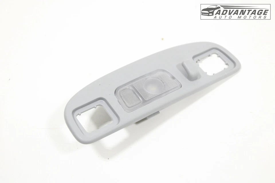 Chevrolet Blazer 2019-2022 manija trasera derecha techo luz lámpara OEM Foto 3 de 4