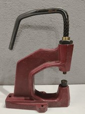 TORCHIETTO MANUALE DA TAVOLO IN GHISA RIVETTI OCCHIELLI BOTTONI