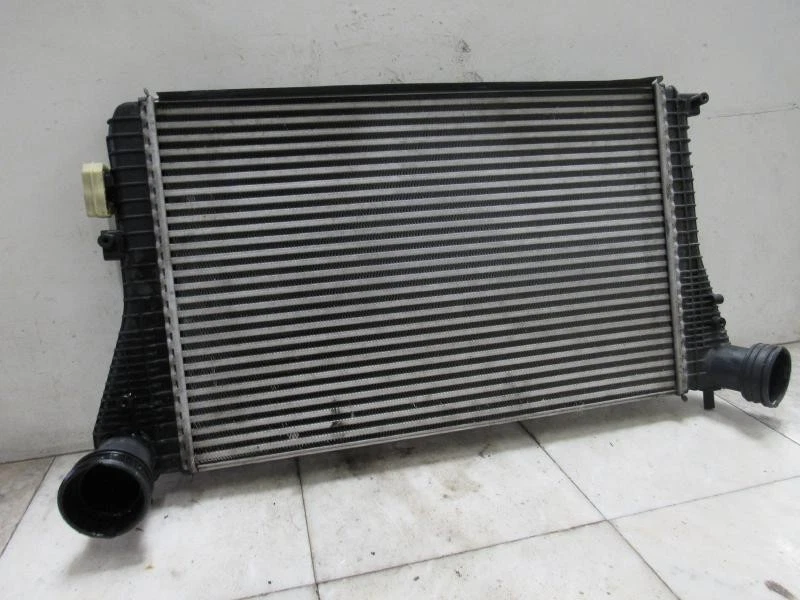 INTERCOOLER OEM 07 08 09 10 11 12 13 14 15 16 VW EOS Foto 3 de 4