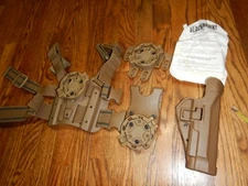 BlackHawk * USMC Holster System SERPA * Beretta M9 * Coyote * Right Hand * NEW