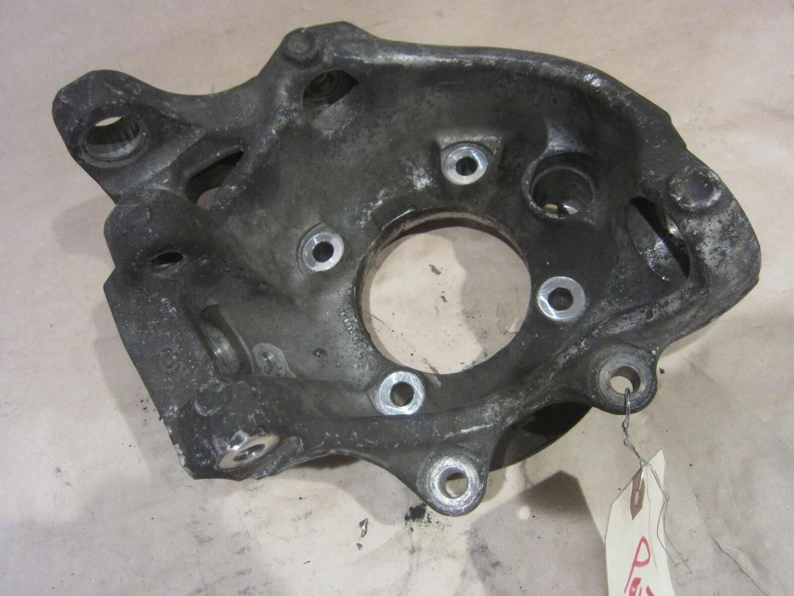Maserati Quattroporte 2005 - LH Rear Hub Holder - P/N 208334