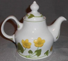 Figgjo TEAPOT BEEKEBLOM PATTERN by  Mid Century Design NORWAY