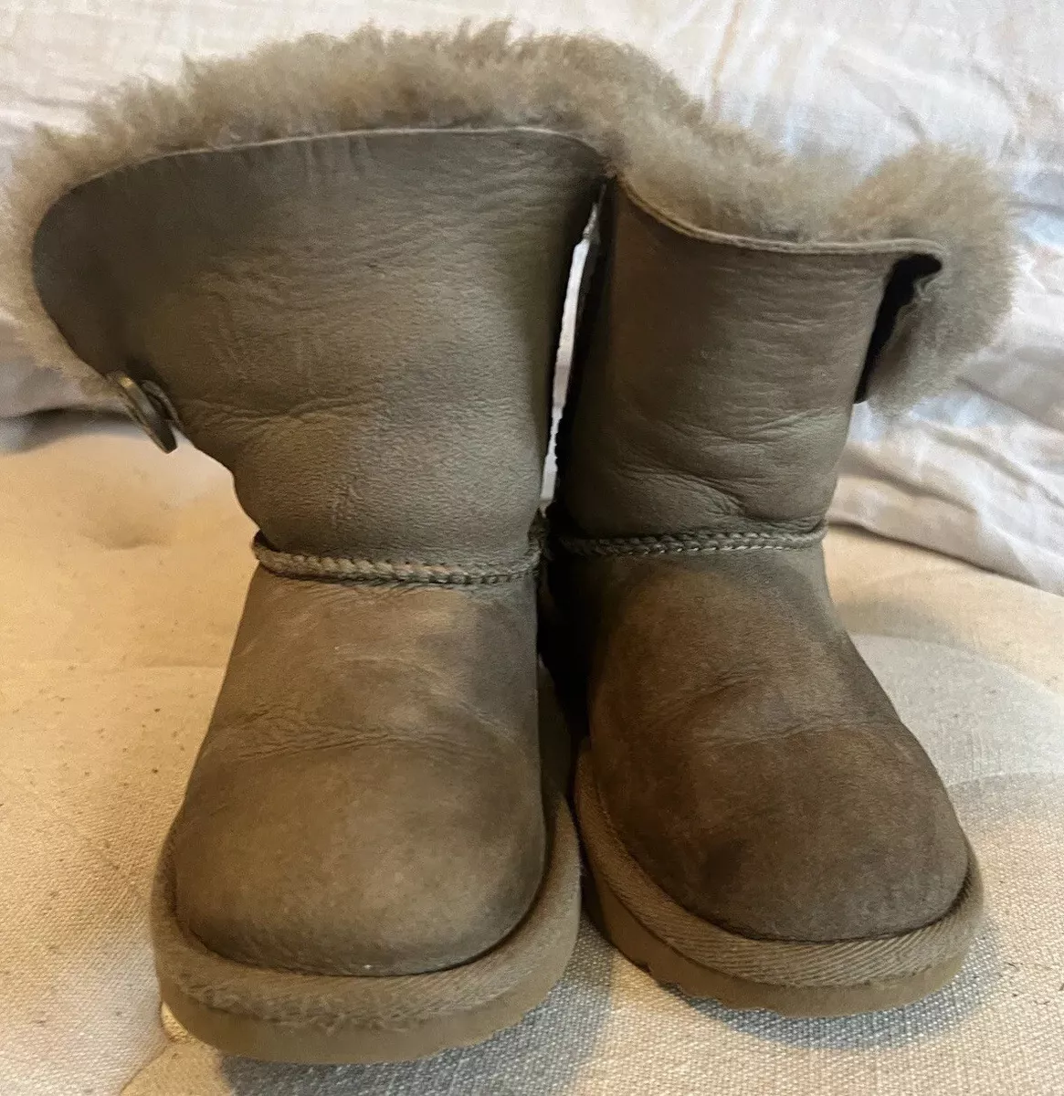 Cheap infant 2024 ugg boots