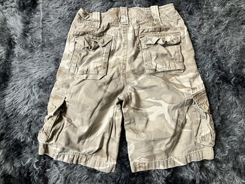 Arizona Jean Company Camouflage Shorts - Size 8 - Picture 3 of 3