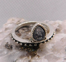 Beautiful ring size I (UK)