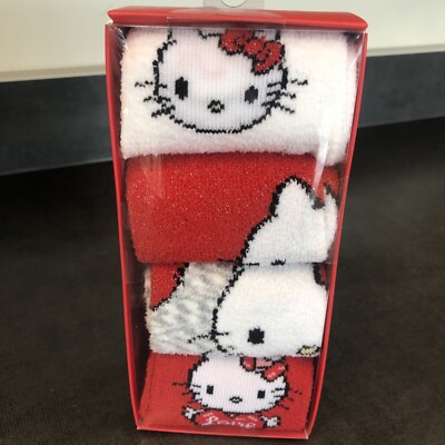 Hello Kitty 4 Pair Chenille Quarter Crew Socks Women's Sock Size 9-11 Heart Love