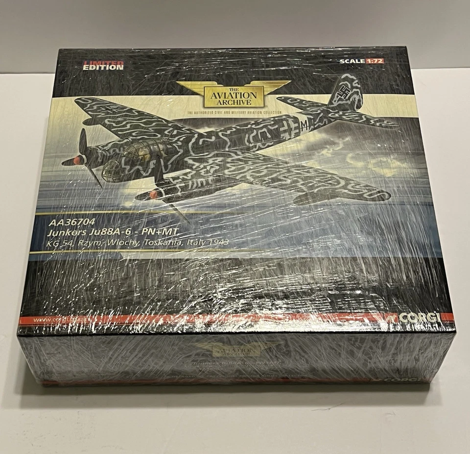 Corgi AA36704 WWII German Junkers Ju-88 A-6 PN+MT, KG54 Italy 1943 - NFRB - Image 2 of 4