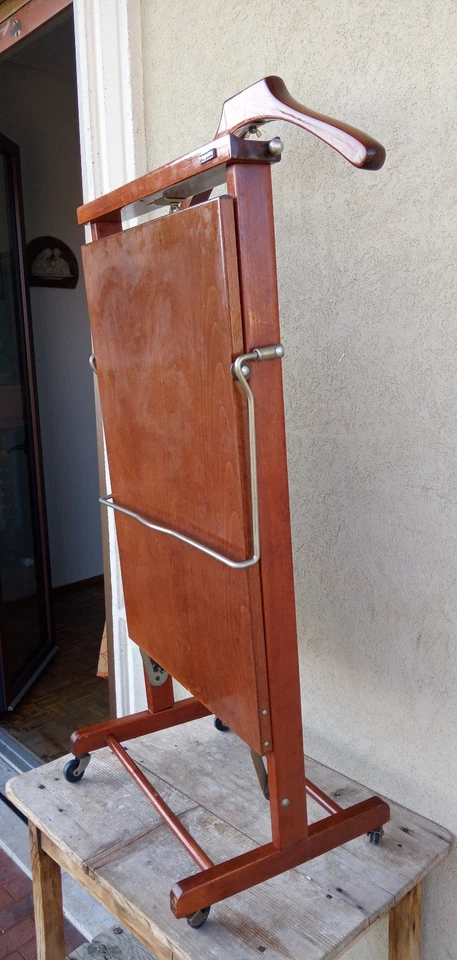 Servomuto FRATELLI REGUITTI Appendiabiti Stira Pantaloni NOCE MASSICC Servo Muto - Immagine 2 di 4