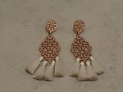 White Tassel Statement Pierced Earrings Gold tone Dangle 3.5''