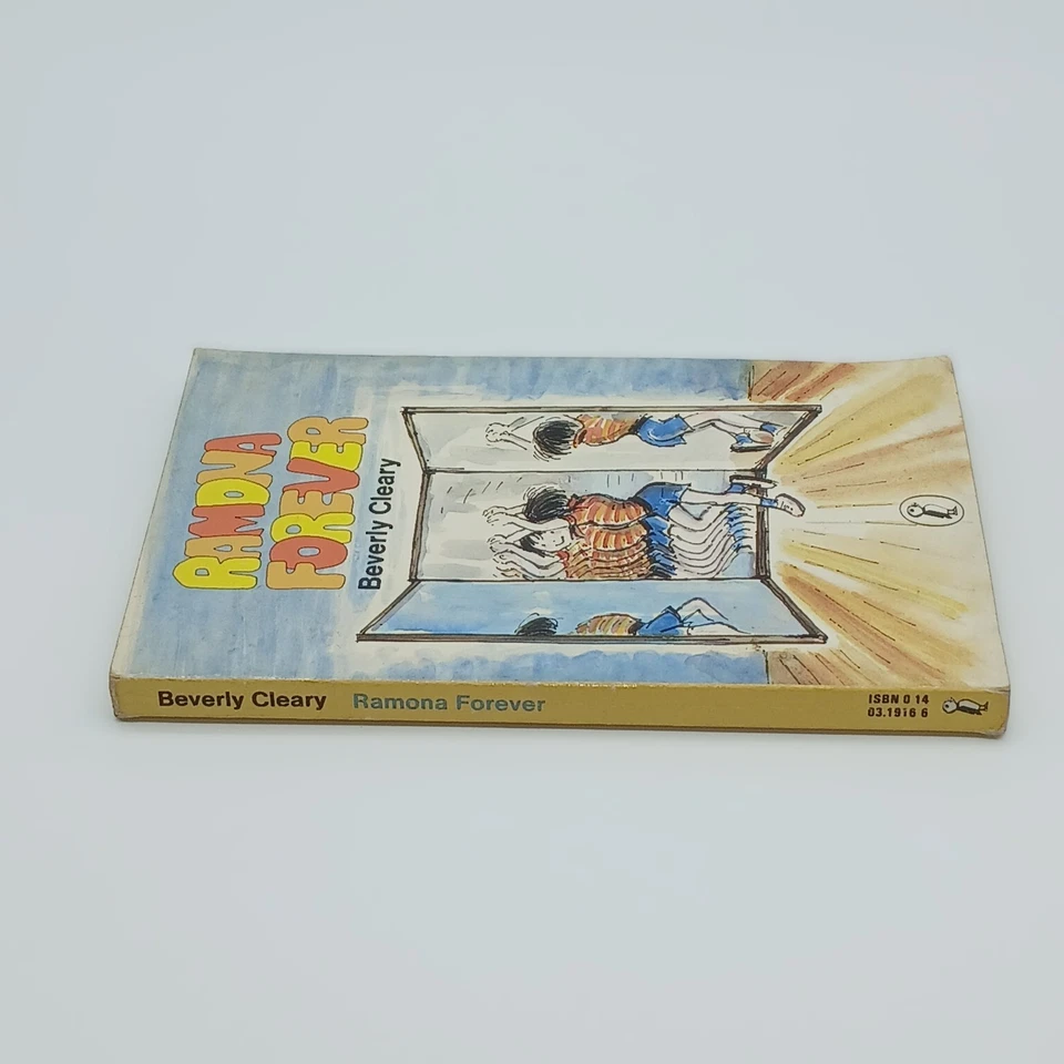 RAMONA FOREVER - BEVERLY CLEARY PAPERBACK BOOK - Image 2 of 4
