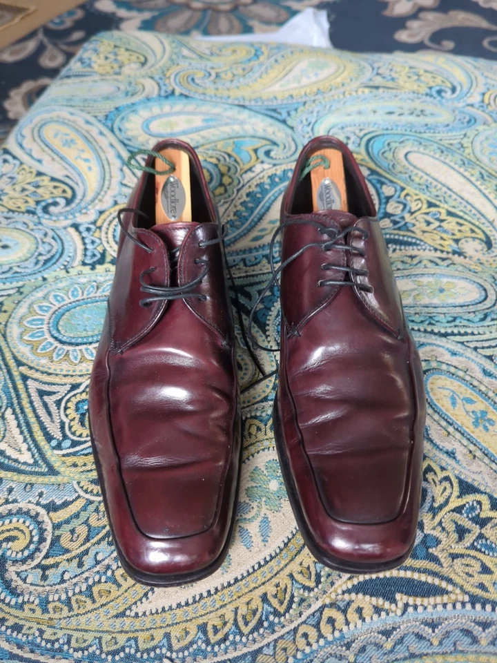 Zapatos de vestir Oxford Prada para hombre de cuero borgoña talla 8,5 Foto 3 de 4