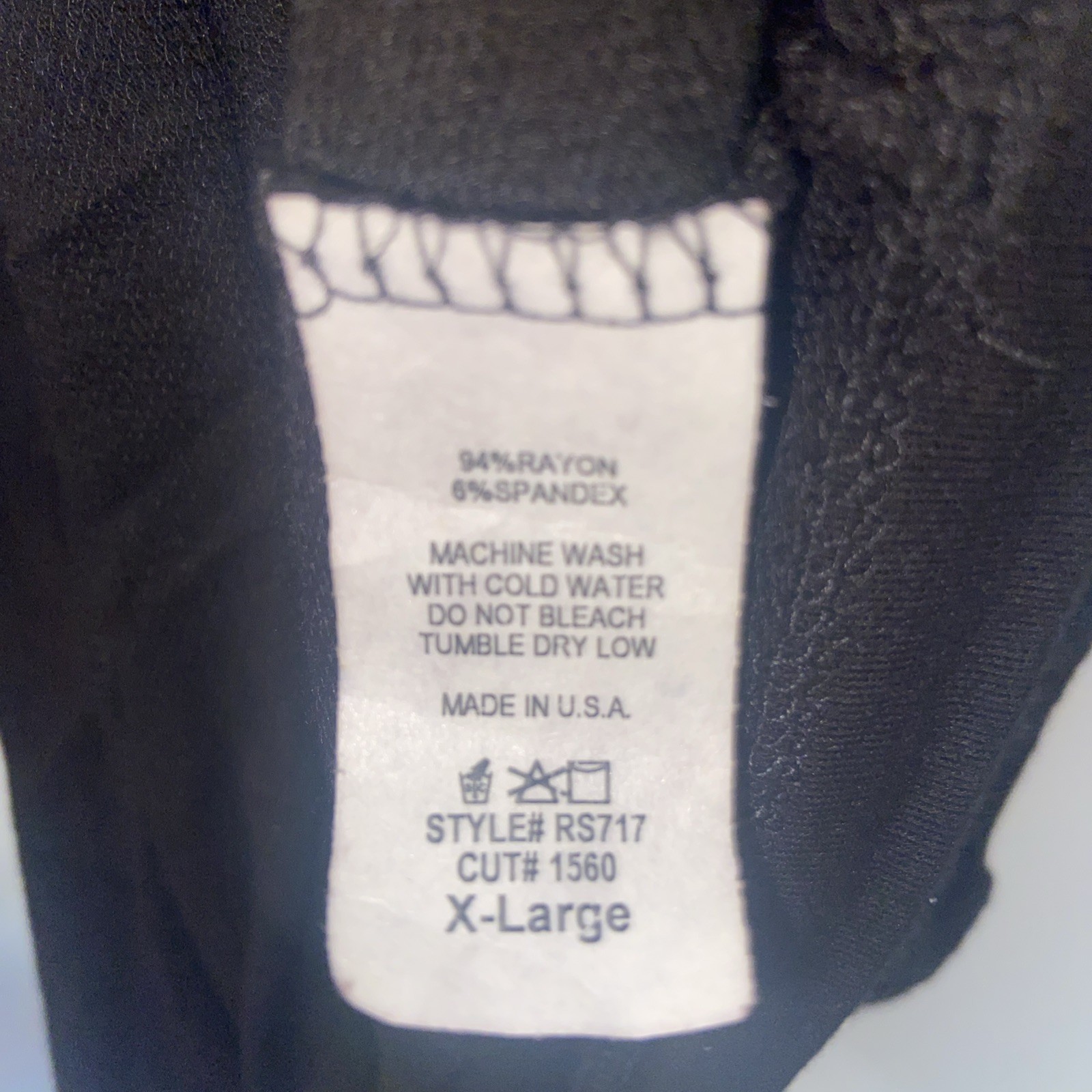 Dirtee Laundry XL Black Cropped Hoodie With Rose Appliqué