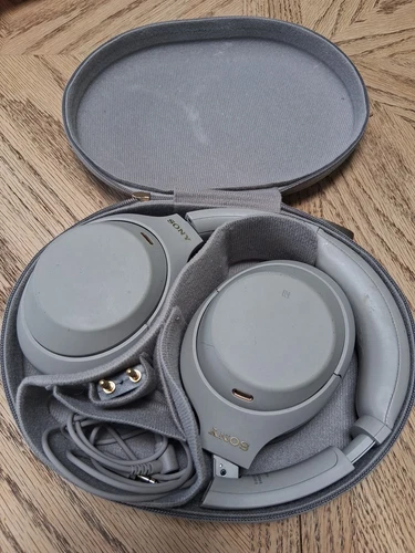 Sony WH-1000XM4 Noise Cancelling Wireless Headphones -||check description||