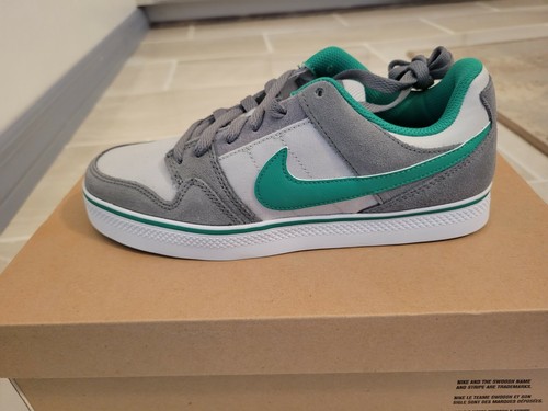 nike mogan 2