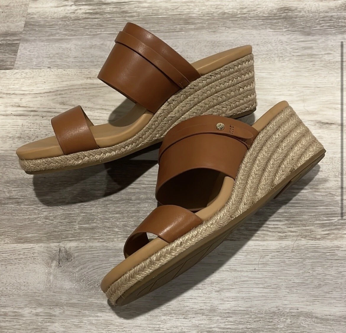 UGG Zoccoli Zeppa Pelle Mule Sandalo Punta Aperta Tessuto Cognac 8 5