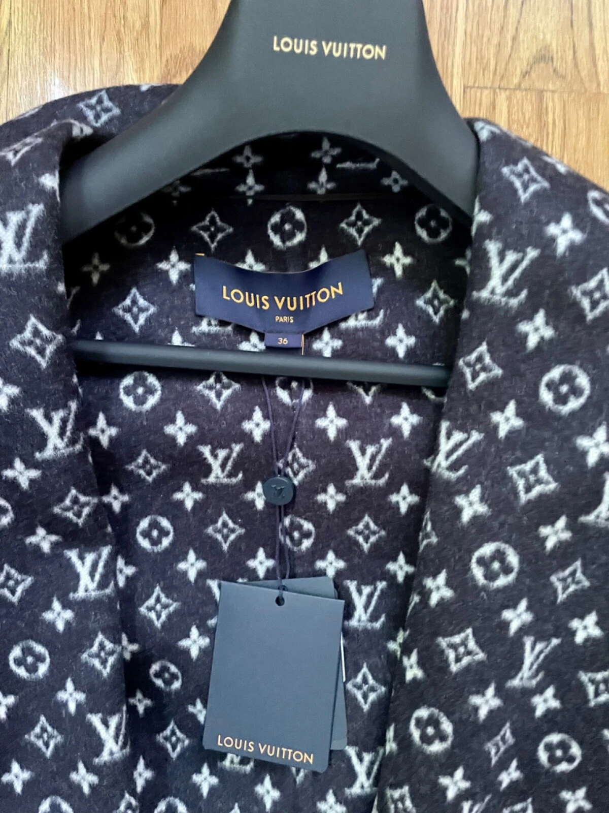 LOUIS VUITTON（LV） CAPPOTTO AVVOLGENTE DOPPIO VISO FIRMATO LUIS VUITTON