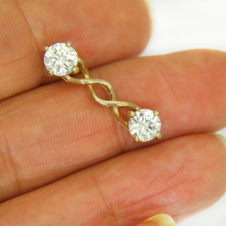 Colgante de circón natural de oro de 9 quilates Foto 2 de 3