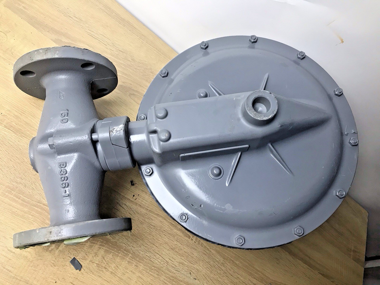 Fisher Controls S202H Gas Pressure Regulator 1.5–3.25 PSI Flanged Rebuilt-HVAC