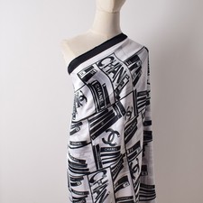 100% Authentic Chanel  Scarf Shawl Stole 65% Wool 35% Cashmere Black&White Used