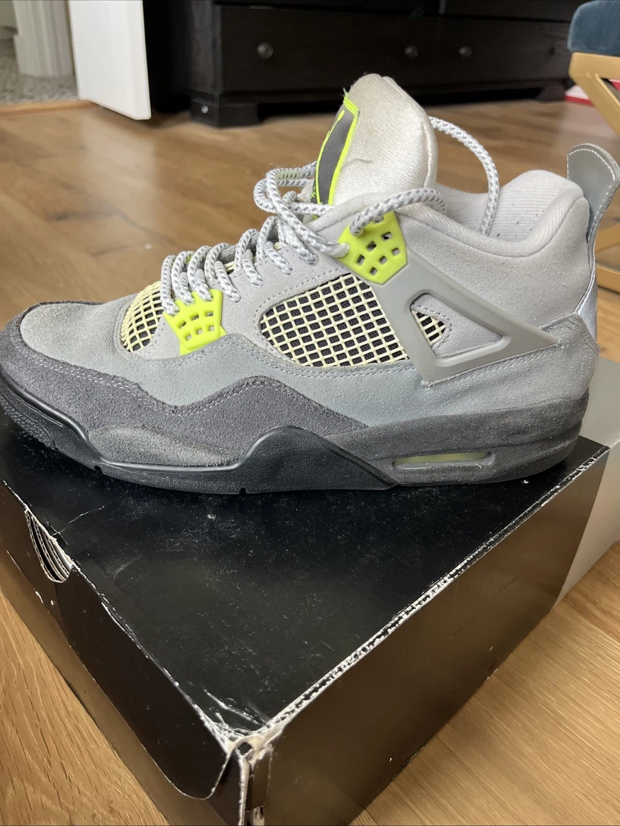 Jordan 4 Retro SE Mid Neon 95 for Sale - Authenticity Guaranteed