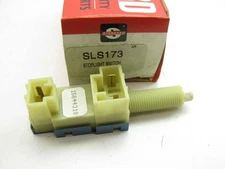Standard SLS173 Brake Light Switch 1993-1995 Chevrolet P30 1993-1996 GMC P3500