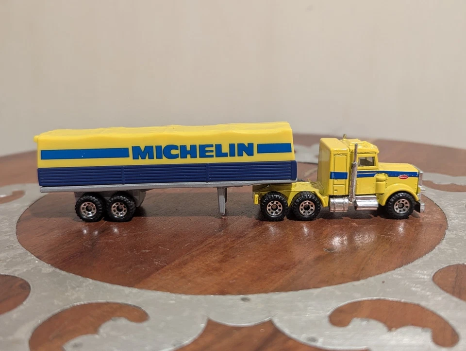 1983 Matchbox Convoy 1:80 Michelin Peterbilt Semi Tractor W/Trailer CY-5 P - Image 2 of 4
