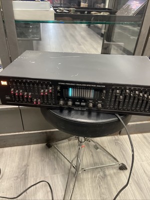 BSR Model EQ-3000 Stereo Frequency Equalizer Spectrum Analyzer  POWERS ON- Parts