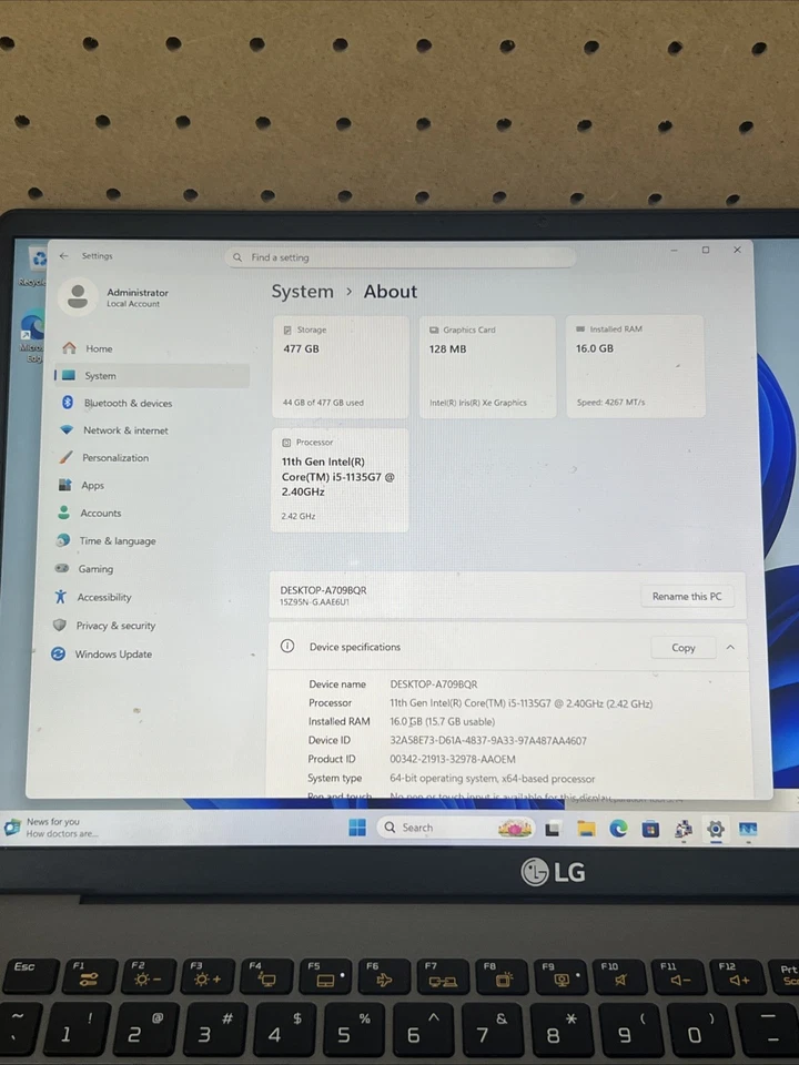 LG Gram 15" 15Z95N-G.AAE6U1 Intel Core i5-1135G7 2.4GHz 16GB RAM 512GB SSD Foto 3 de 4