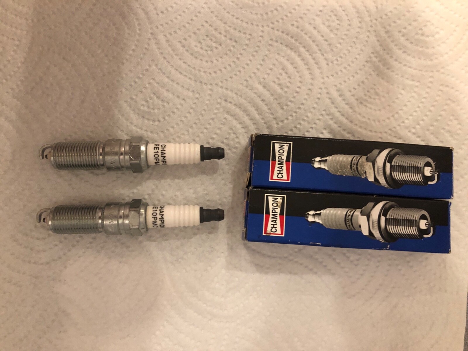 Champion Platinum Power Spark Plugs 3032 Re10pmc5. Set of 2 for sale ...