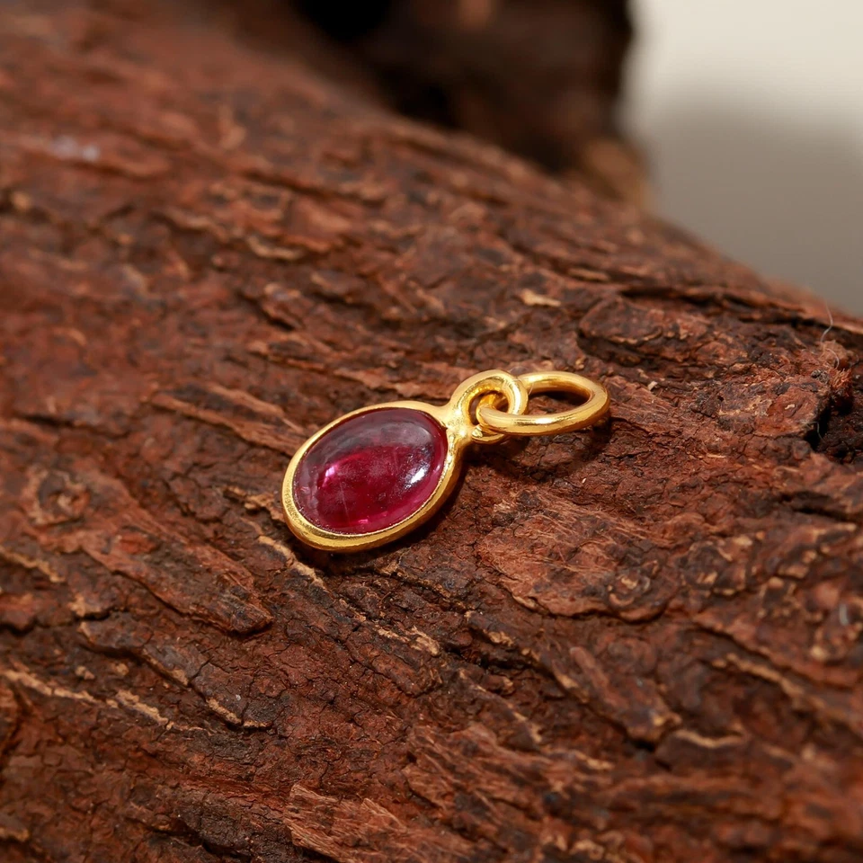 Elegante Dije de Oro Rubí, Colgante de Oro 14k, Dije de Oro Rubí Natural, Handm Foto 3 de 3