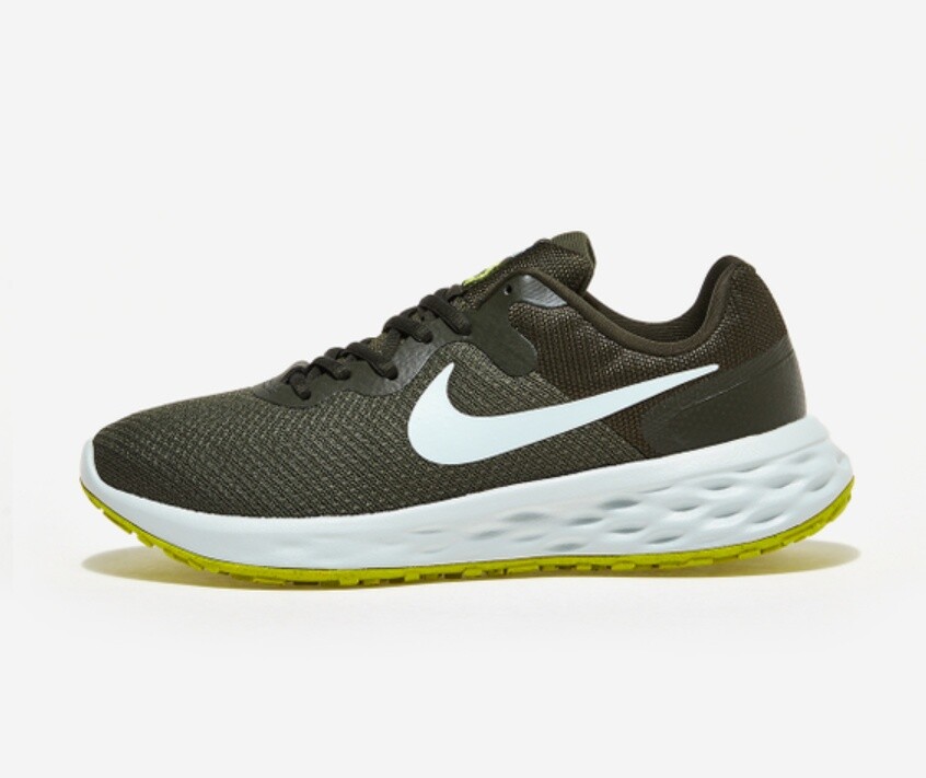 nike revolution green
